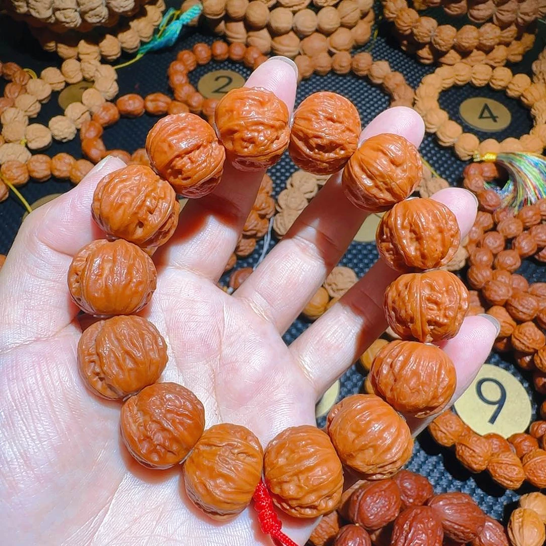 文玩核桃吊坠树王京八棱