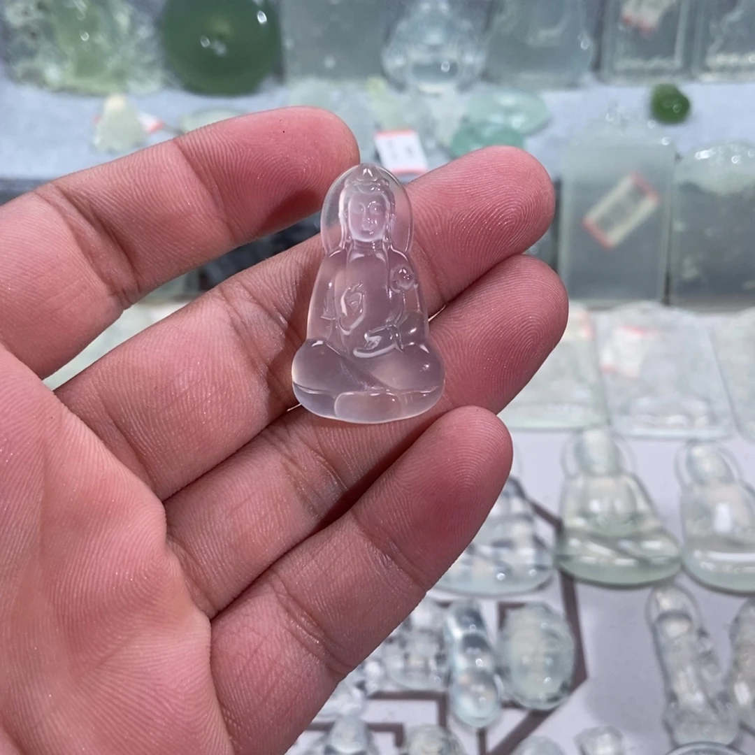 千***大未镶嵌蛇纹石玉颈饰