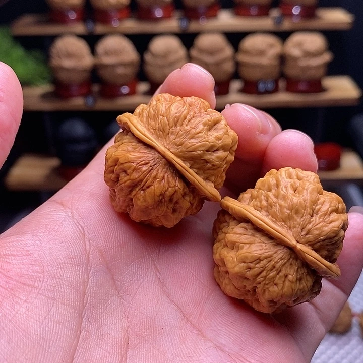 文玩核桃把件血舍利46