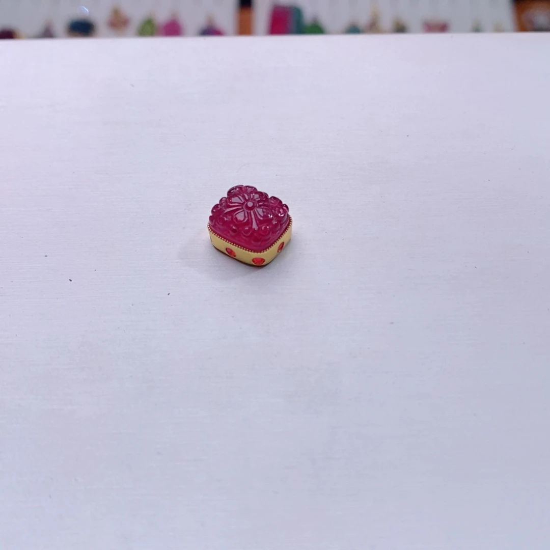 18K金镶嵌魔盒m碧玺