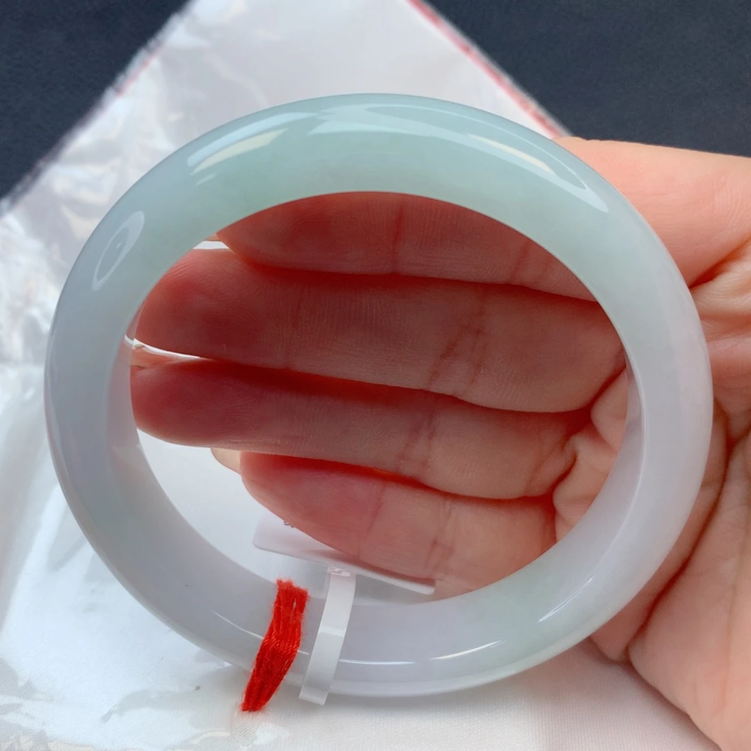 翡翠未镶嵌手镯56-57糯冰浅绿