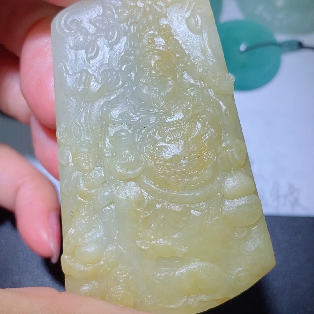 未镶嵌吊坠定制翡翠