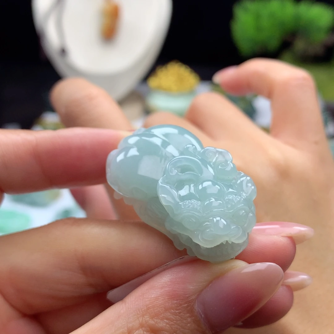 翡翠未镶嵌颈饰A5 大肚含珠翡翠貔貅