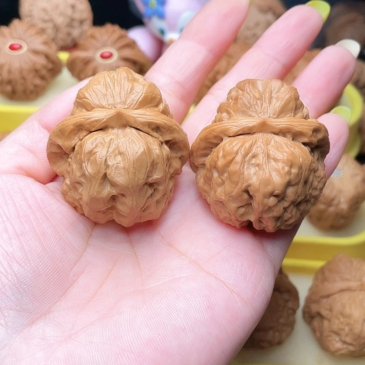 文玩核桃吊坠欣*猪蛤蟆