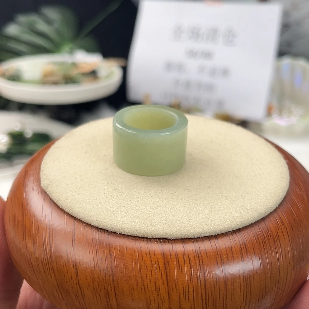 和田玉戒指未镶嵌