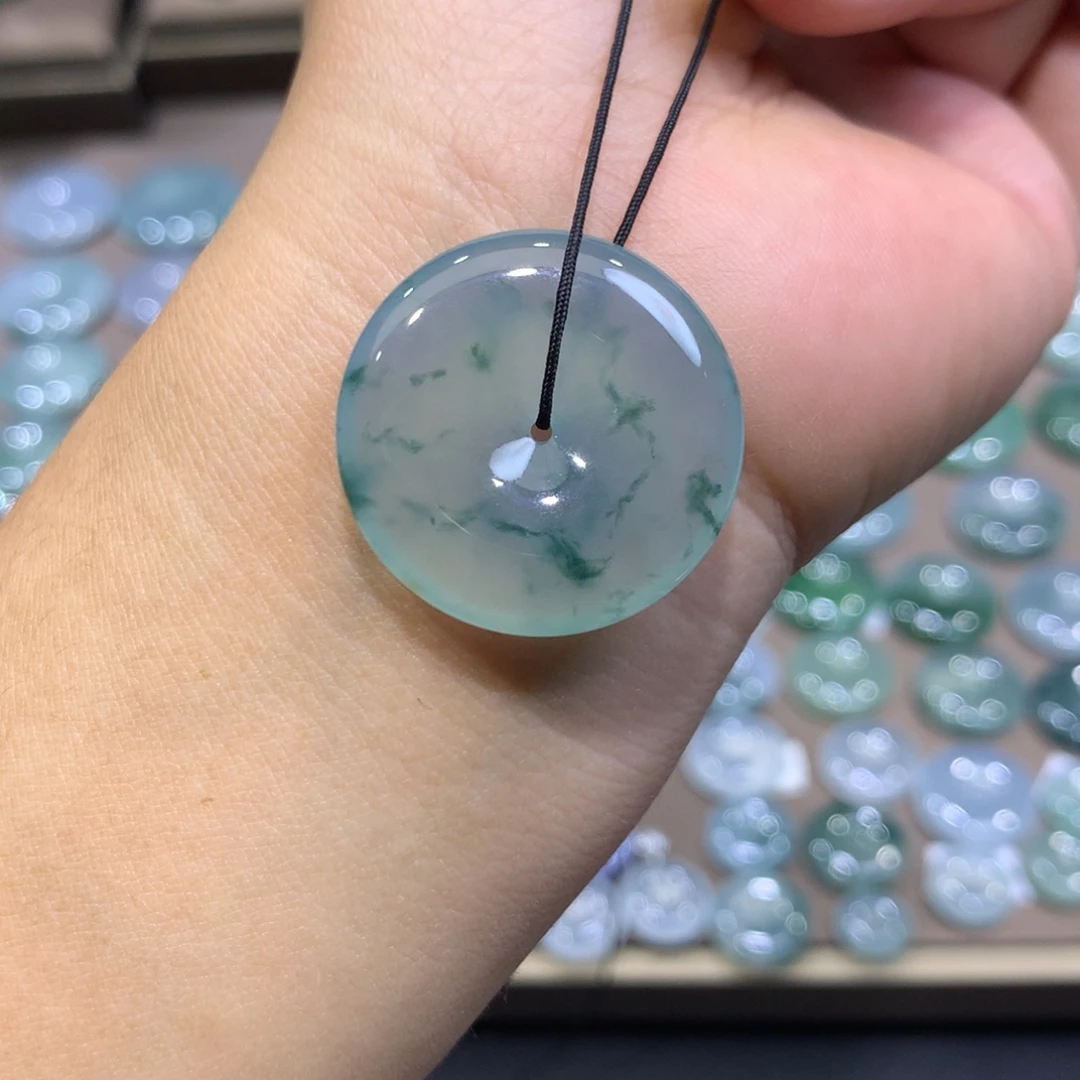 翡翠未镶嵌颈饰平安扣26.9*5