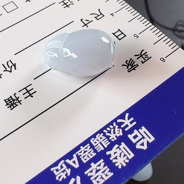 夜***！翡翠未镶嵌颈饰颈饰