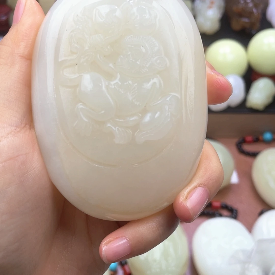 水***手石材天然古青石手把件