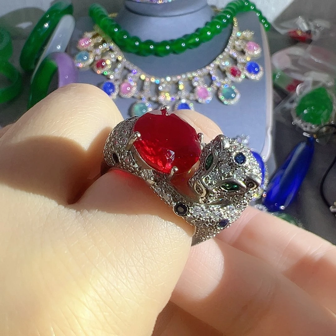 花岗石钨合金红色蓝色大宝贝