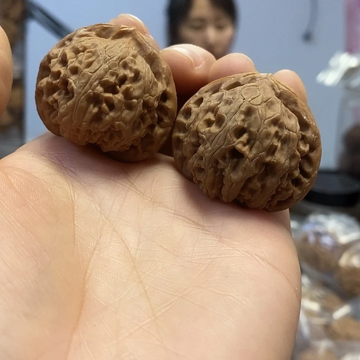 文玩核桃把件37.5宫灯油