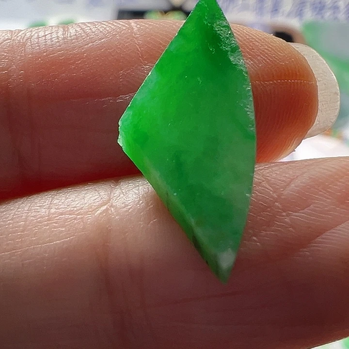 定制翡翠未镶嵌翡翠有种有色材料