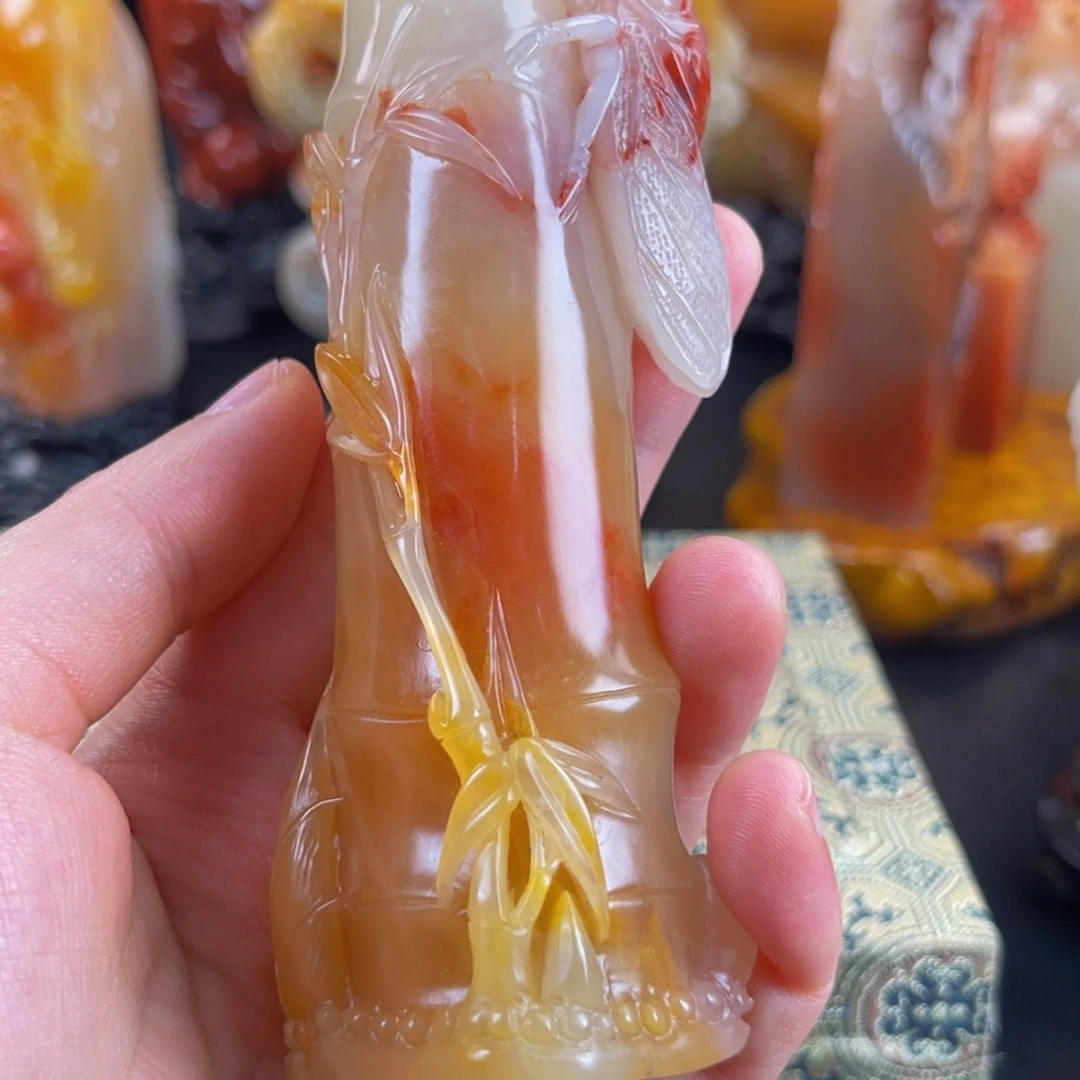 用***8寿山石寿山石雕刻