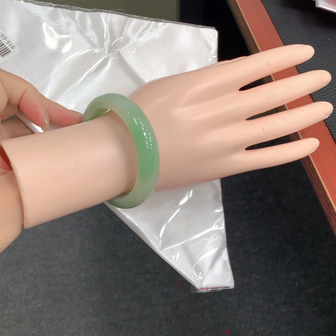 未镶嵌手镯翡翠翡翠
