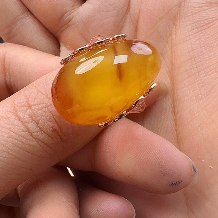 蜜蜡未镶嵌珠宝奇石