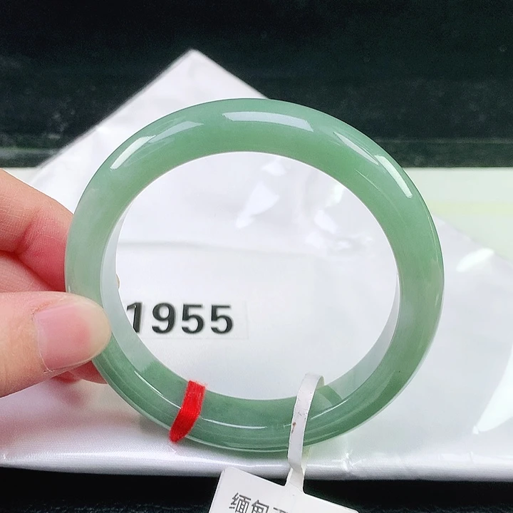 未镶嵌手镯翡翠1955