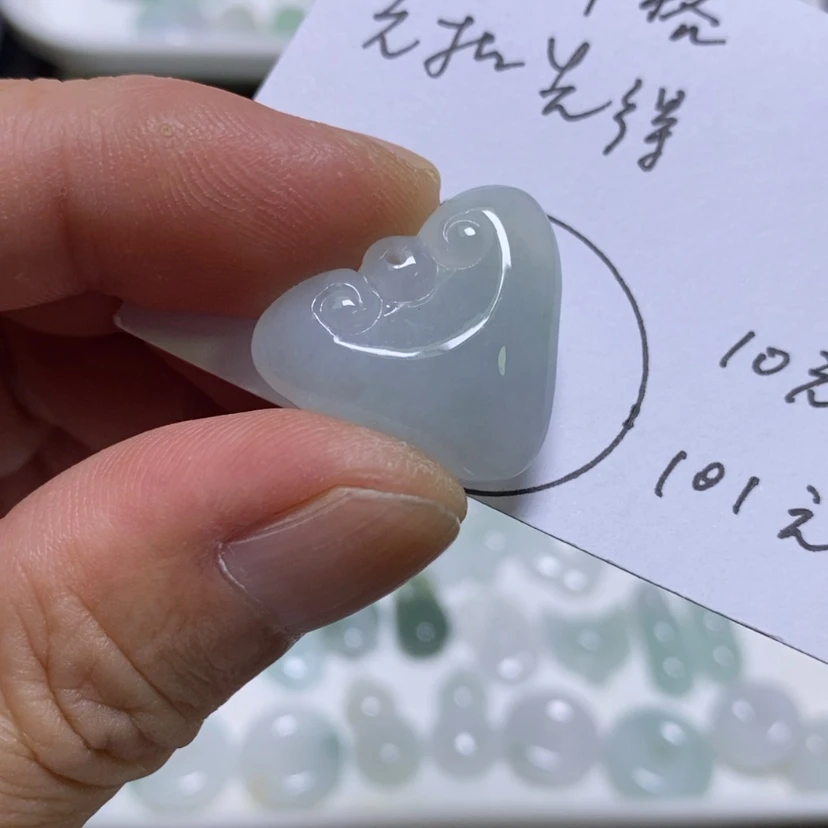 【闪购商品】吊坠(不含链)未镶嵌翡翠