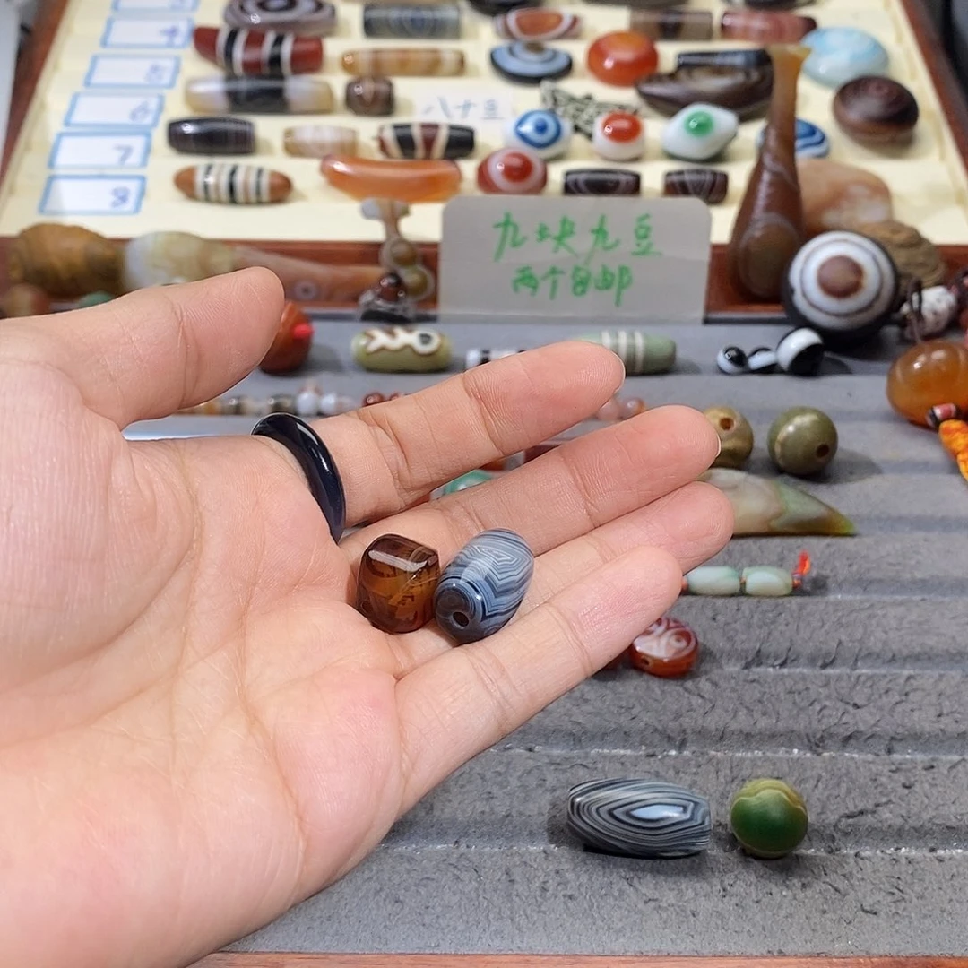 左***叶玛瑙/玉髓合金颈饰