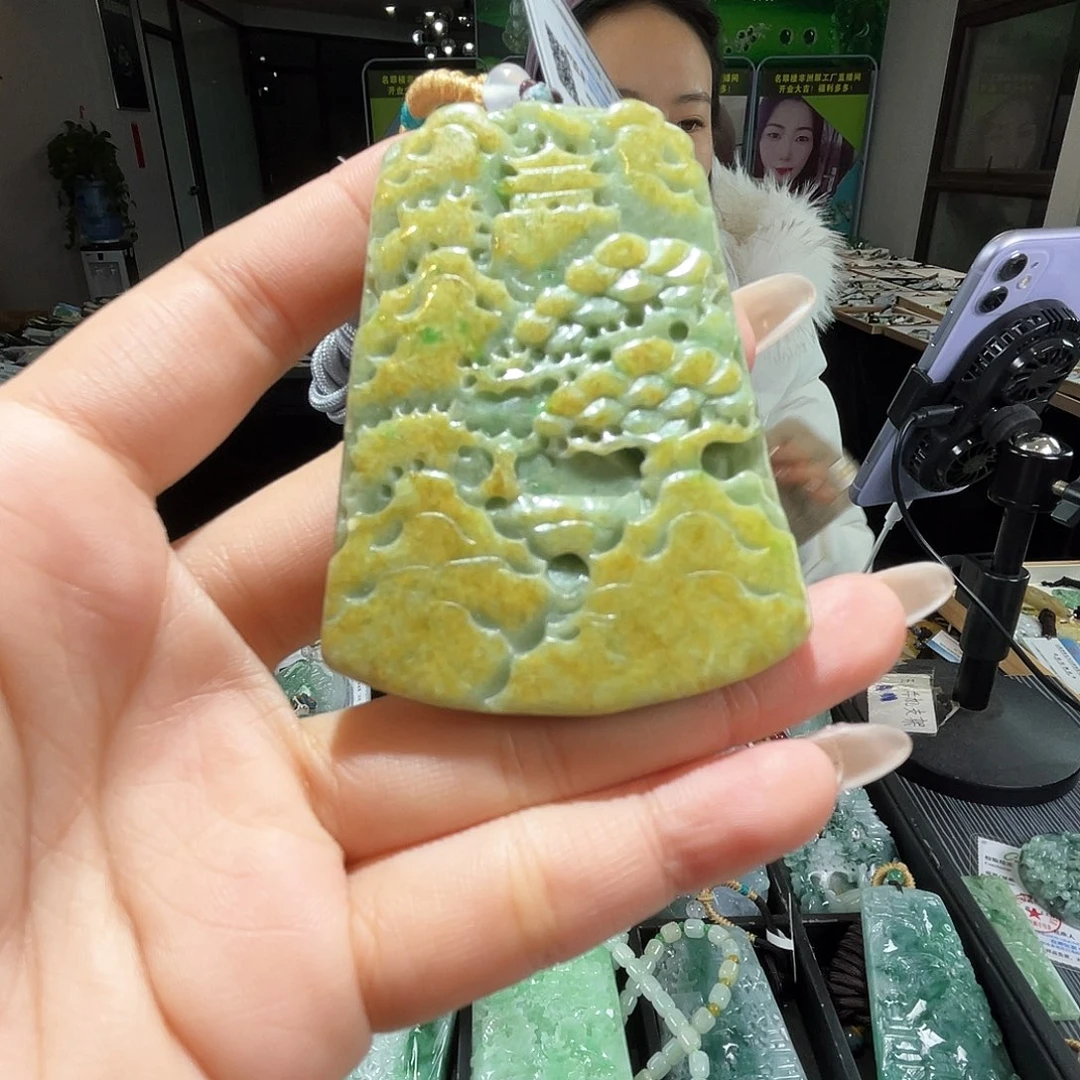 颈饰未镶嵌翡翠一