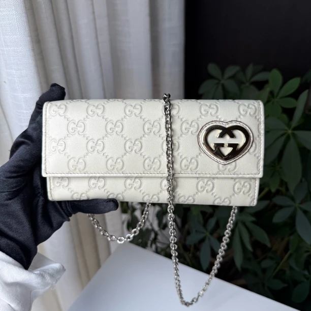95新 GUCCI/古驰 gucci爱心奶白长款钱包