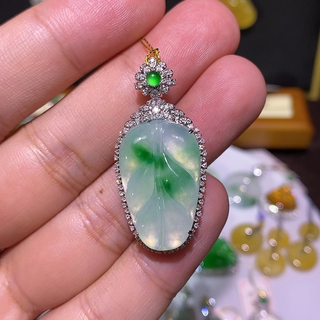【闪购商品】翡翠18K金镶嵌吊坠(不含链)