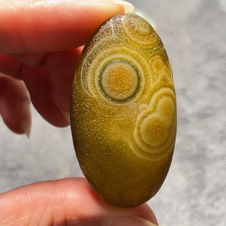 玛瑙/玉髓未镶嵌珠宝奇石