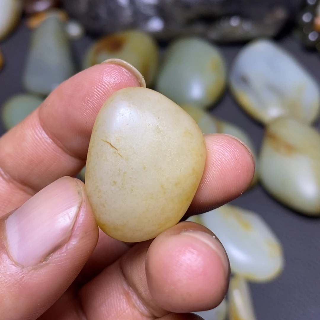 和田玉（糖玉）未镶嵌挂件