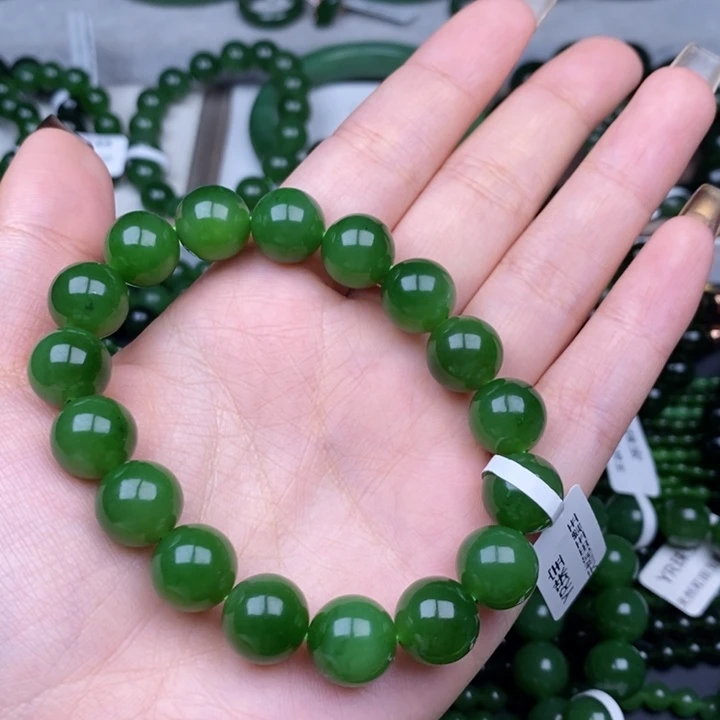 未镶嵌手串和田玉（碧玉）向**凡