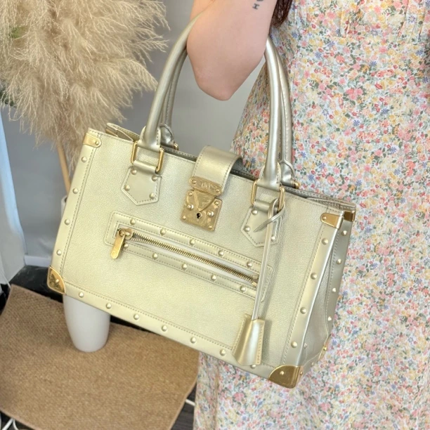 95新 LouisVuitton/路易威登 香槟金苏哈利手提包