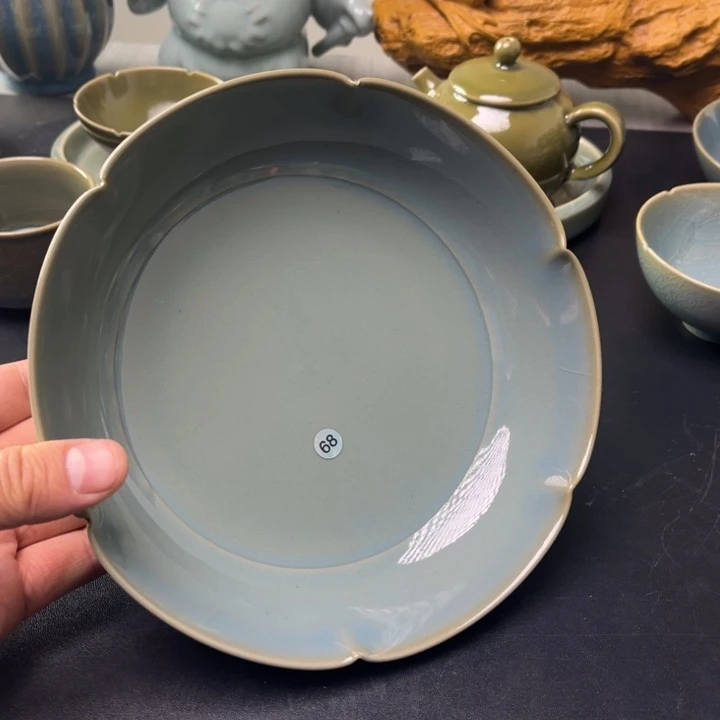 摆件汝瓷原矿微瑕葵口盘