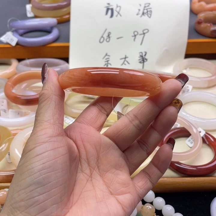 未镶嵌石英岩玉珠宝奇石蜓*