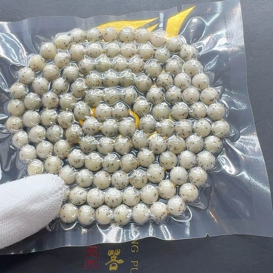 星月菩提吊坠113 梵天糯冰大眼睛通体7左右108 一物一图