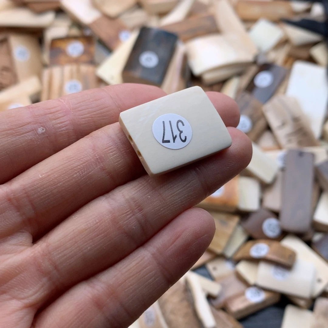 泥塑不打孔联系客服