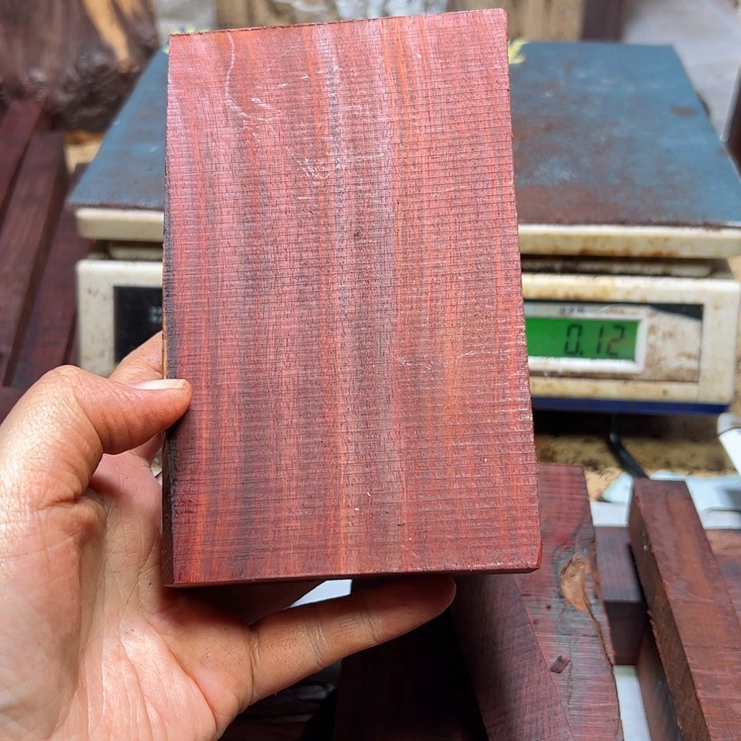 白***军檀香紫檀（小叶紫檀）