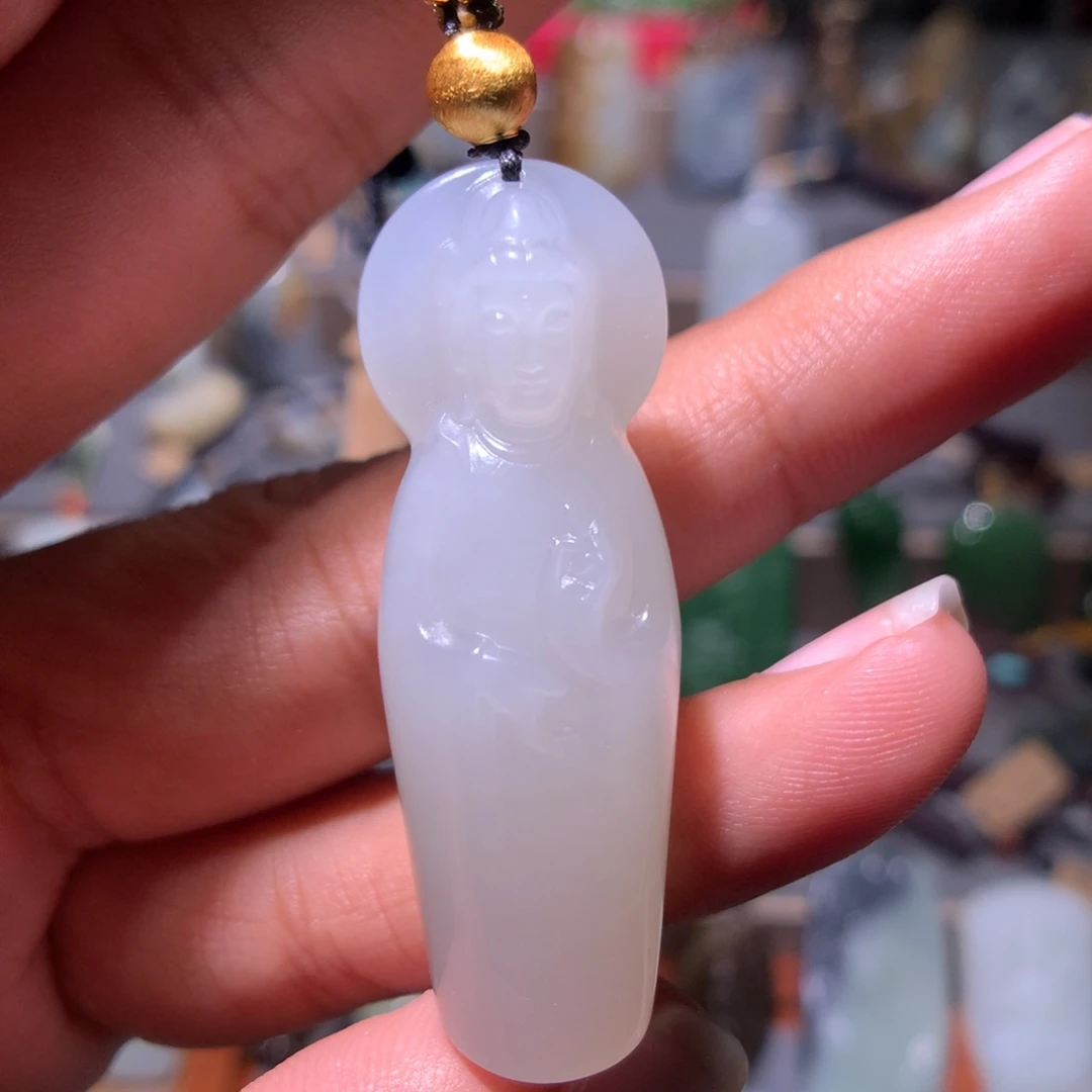 和田玉未镶嵌颈饰