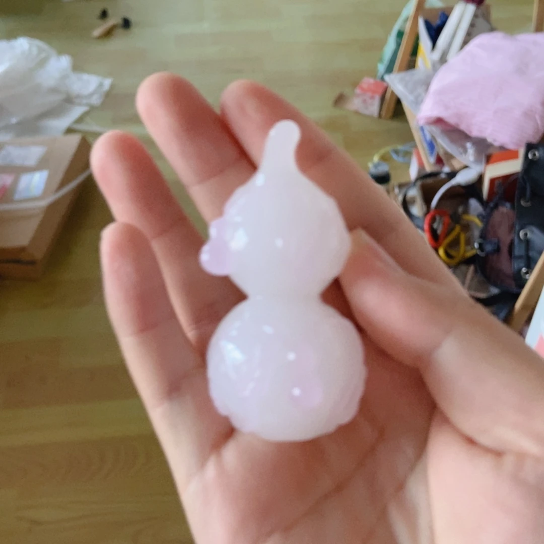 琉璃摆件等各种工具白色