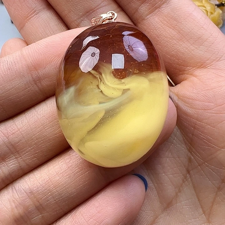 蜜蜡未镶嵌珠宝奇石