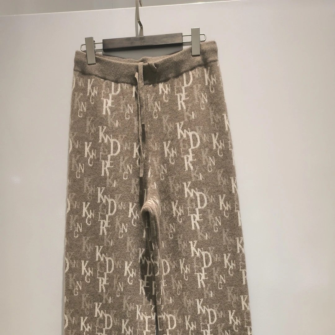 鹿王羊绒 22年女士外穿羊绒裤重工提花时尚百搭秋冬季新款