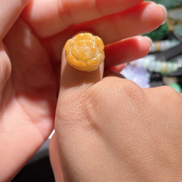 颈饰未镶嵌翡翠天