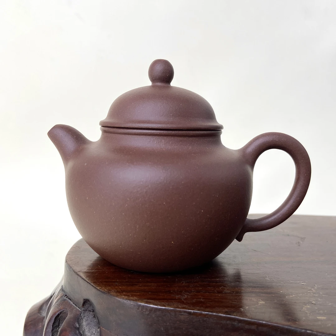 宜兴手工紫砂陶 （鲁小兔）茶壶GS4105-8