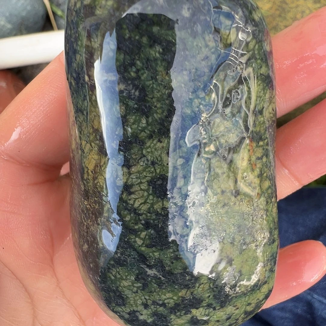 蛇纹石玉未镶嵌珠宝奇石Z*