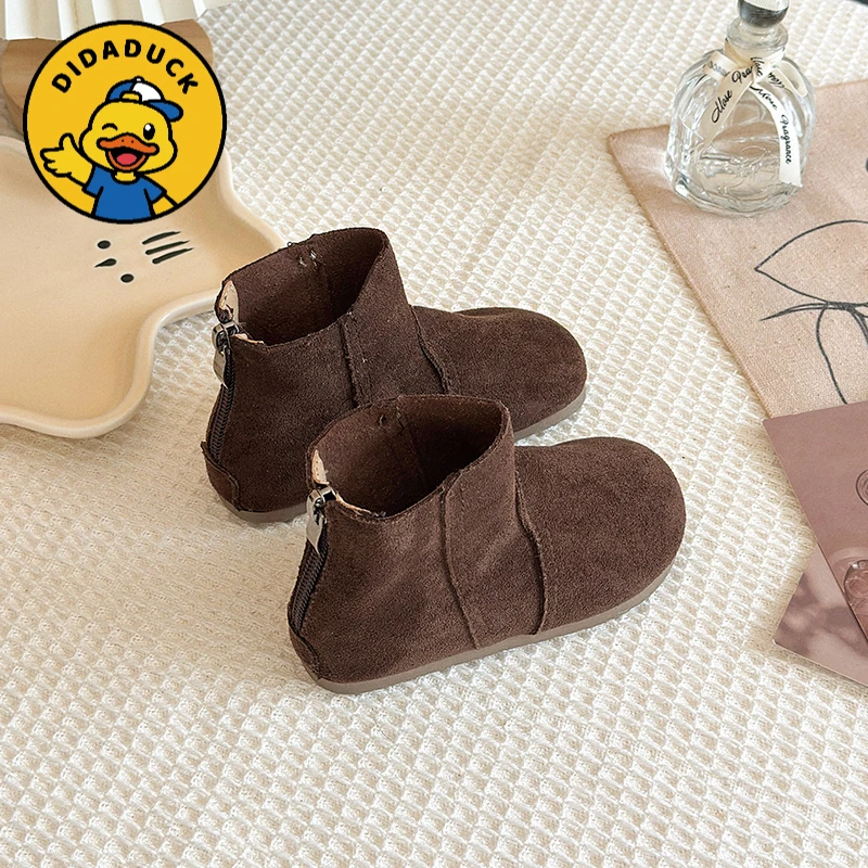 小黄鸭女童复古短靴秋冬新款女宝宝韩版洋气单里百搭儿童博肯靴子
