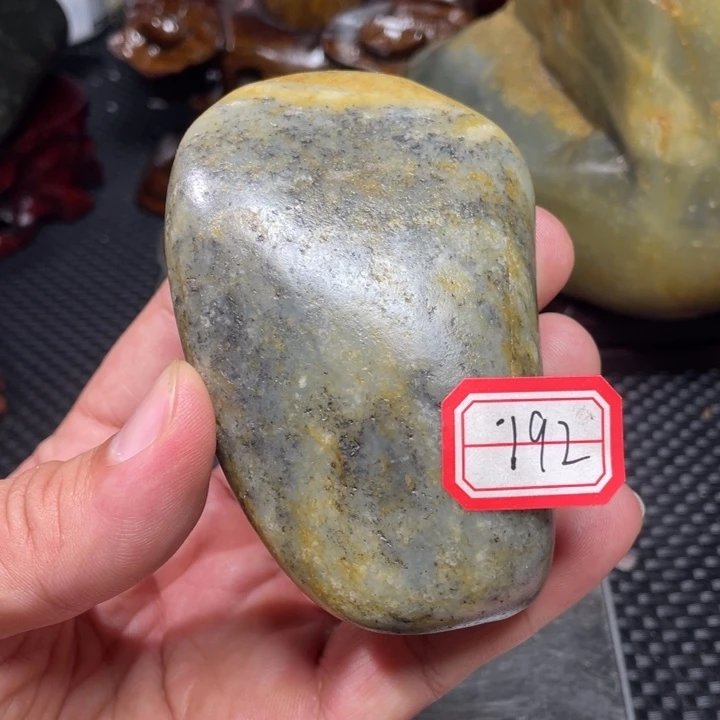 颈饰未镶嵌和田玉192