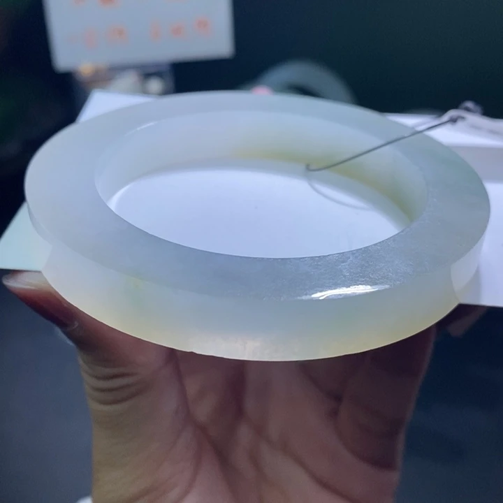 未镶嵌翡翠定制翡翠