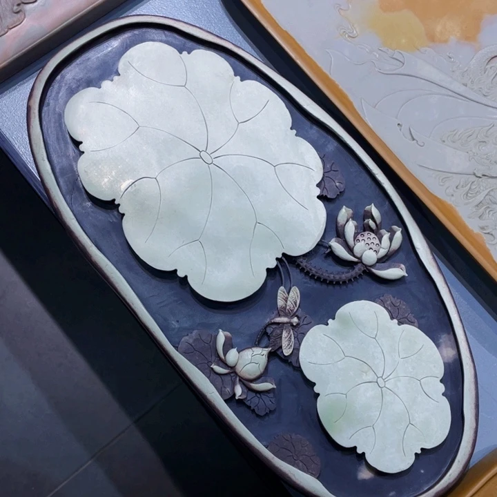 荷花干泡精品紫袍玉带石