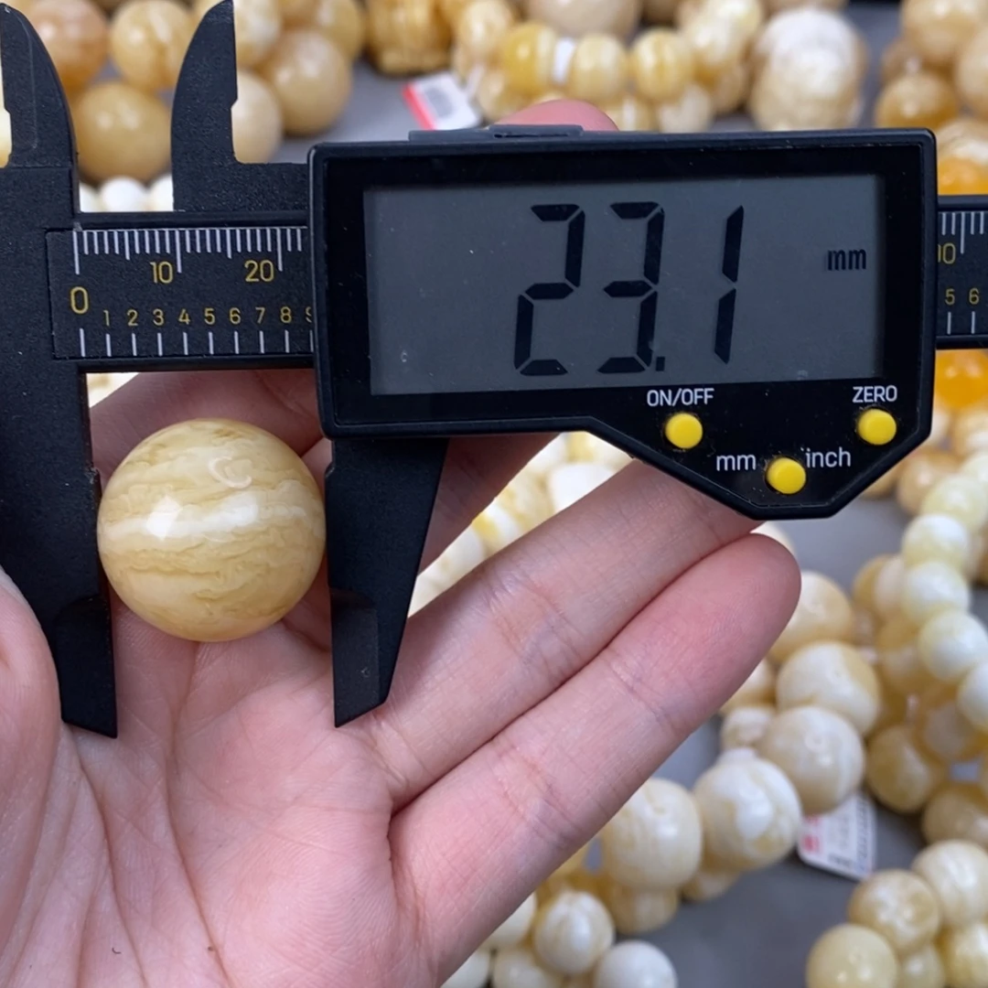 蜜蜡未镶嵌珠宝奇石7g