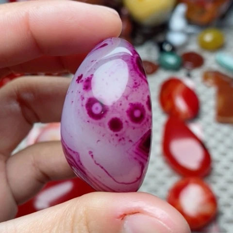 未镶嵌玛瑙/玉髓珠宝奇石