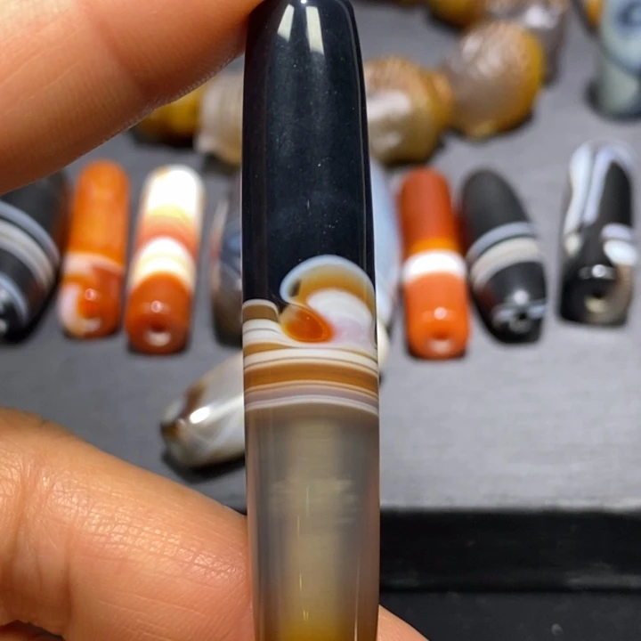 老***巴玛瑙/玉髓未镶嵌颈饰