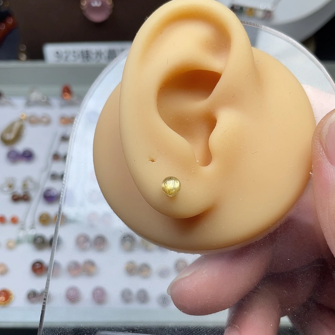 小***️水晶耳饰银S925镶嵌4.6mm