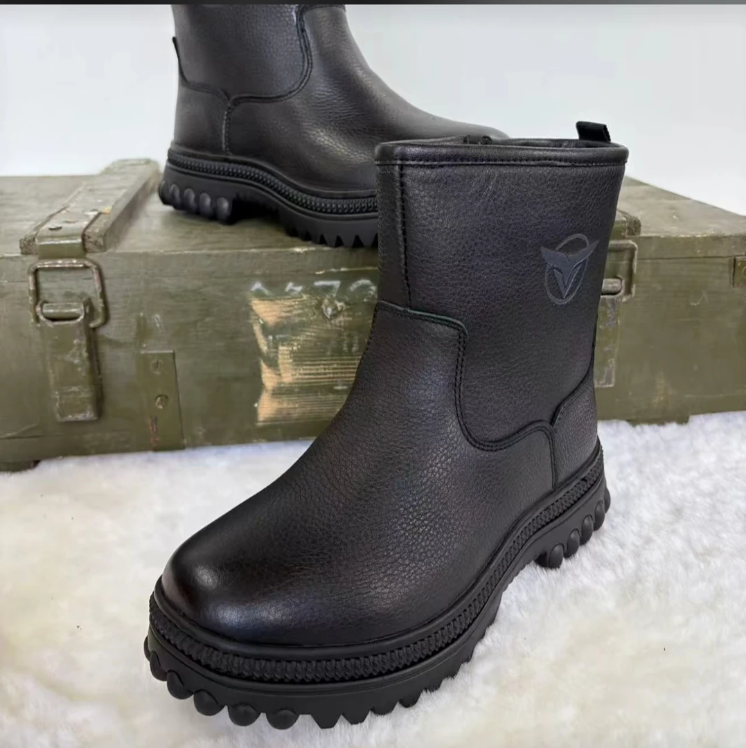 6017防滑保暖耐脏时尚雪地靴靴子黑色时尚短靴