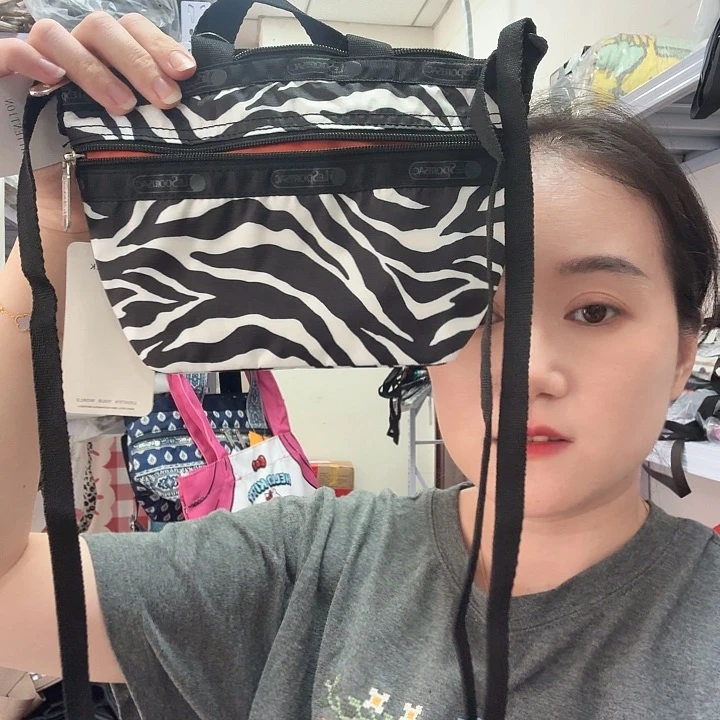 PU箱包收纳箱等物品